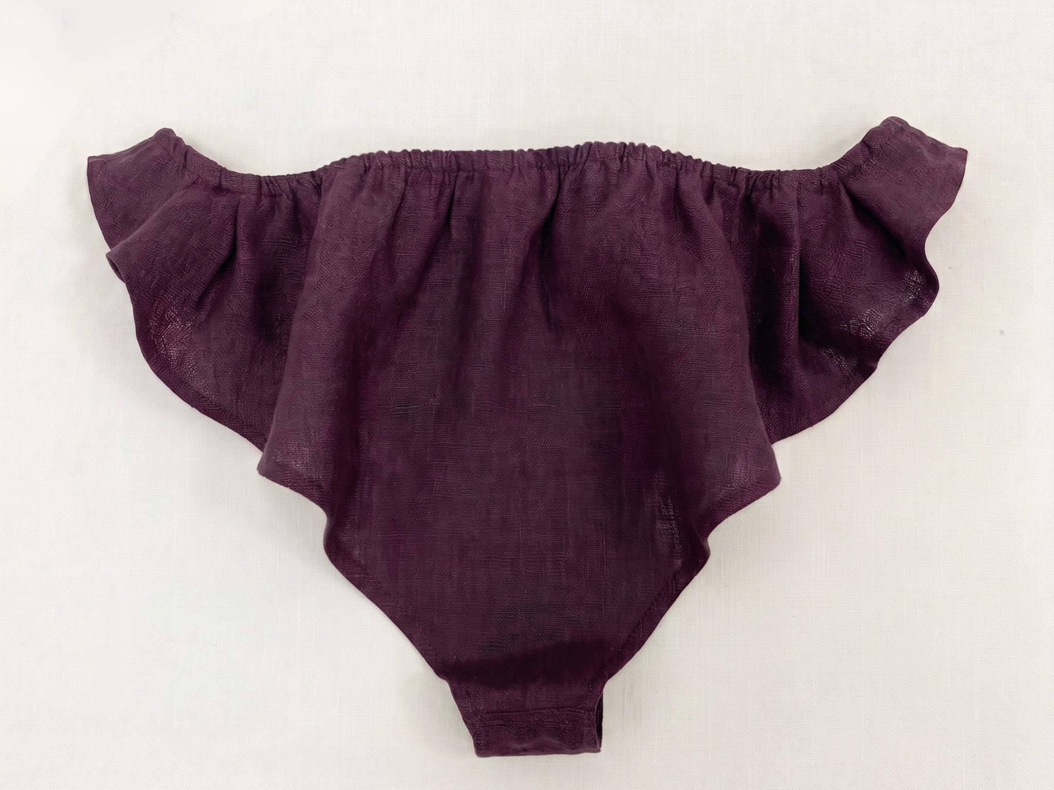 Maia briefs in soft Lithuanian linen by NOMÈI