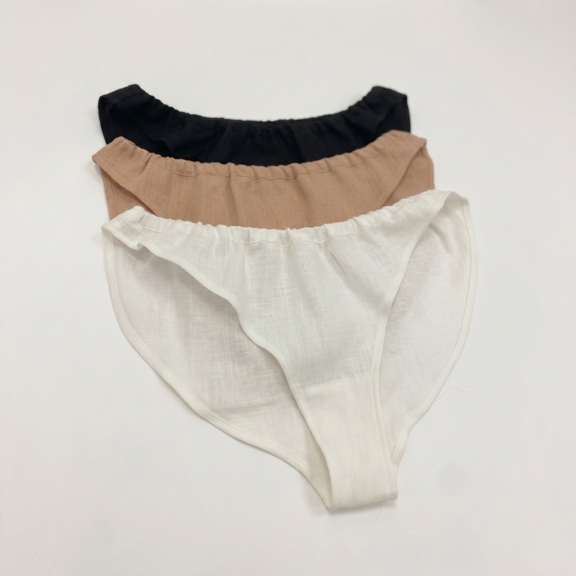 Vesta classic briefs in soft Lithuanian linen by NOMÈI