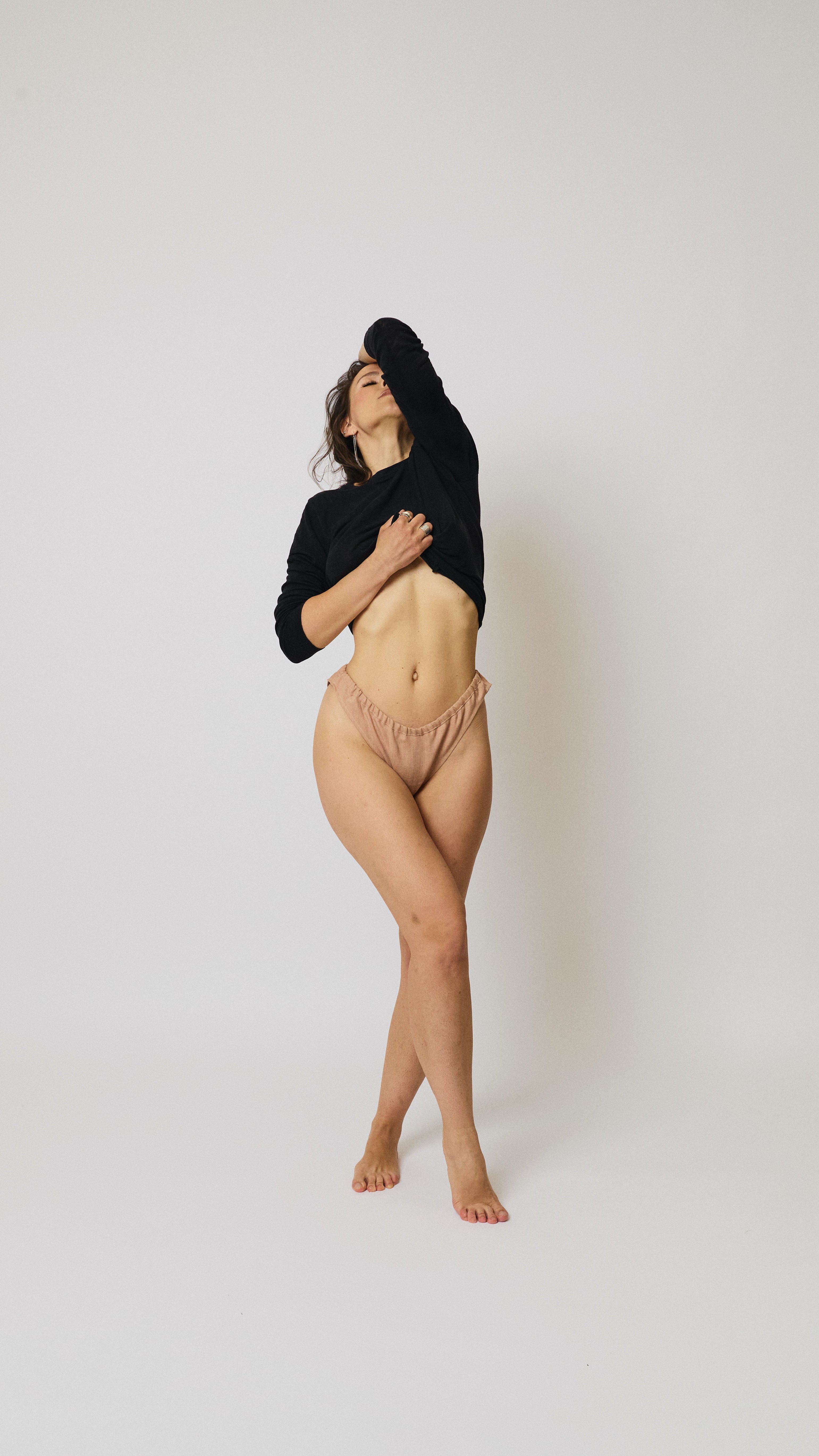 Vesta classic briefs in soft Lithuanian linen by NOMÈI