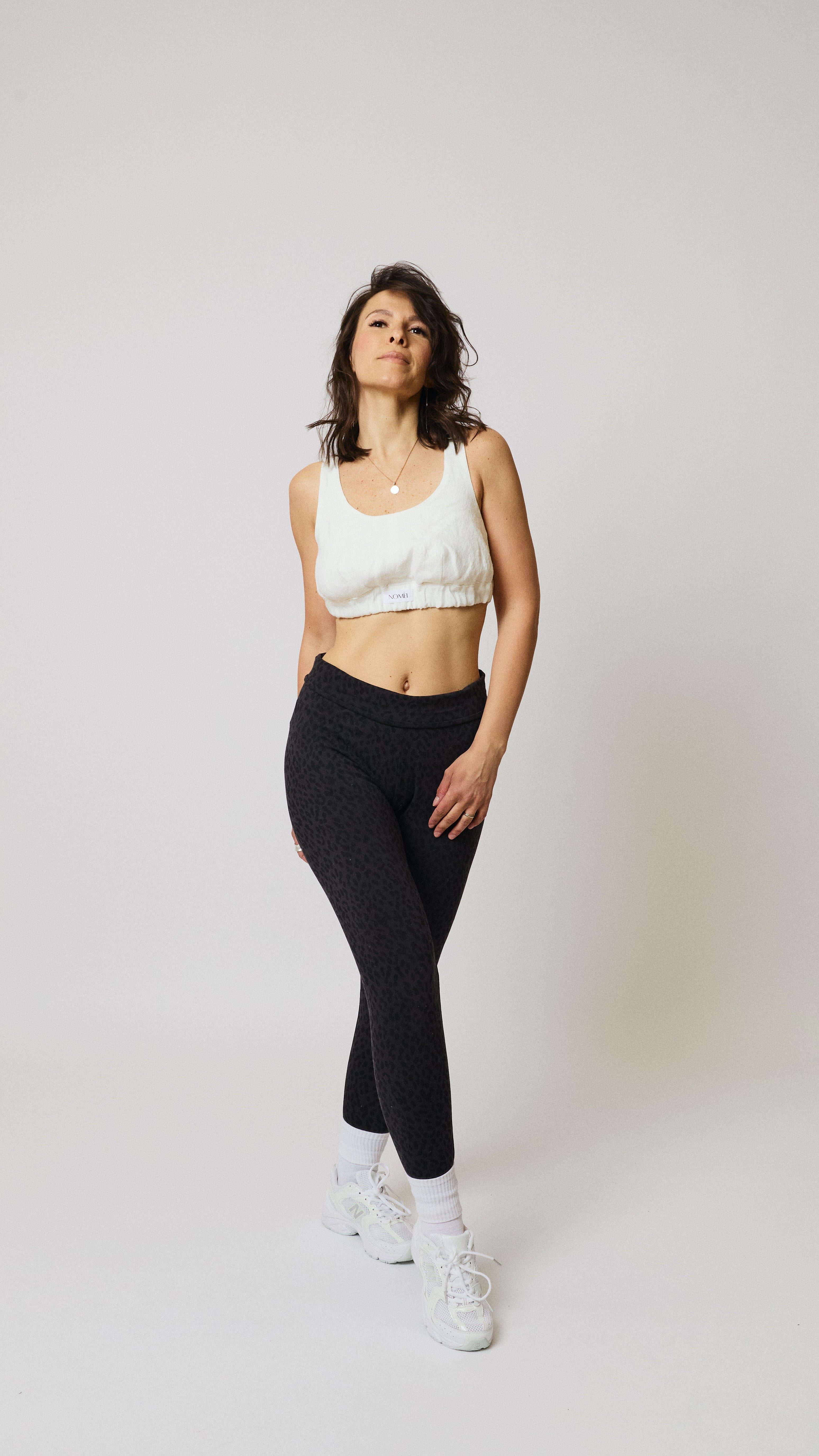 Flora linen sports bra by NOMÈI
