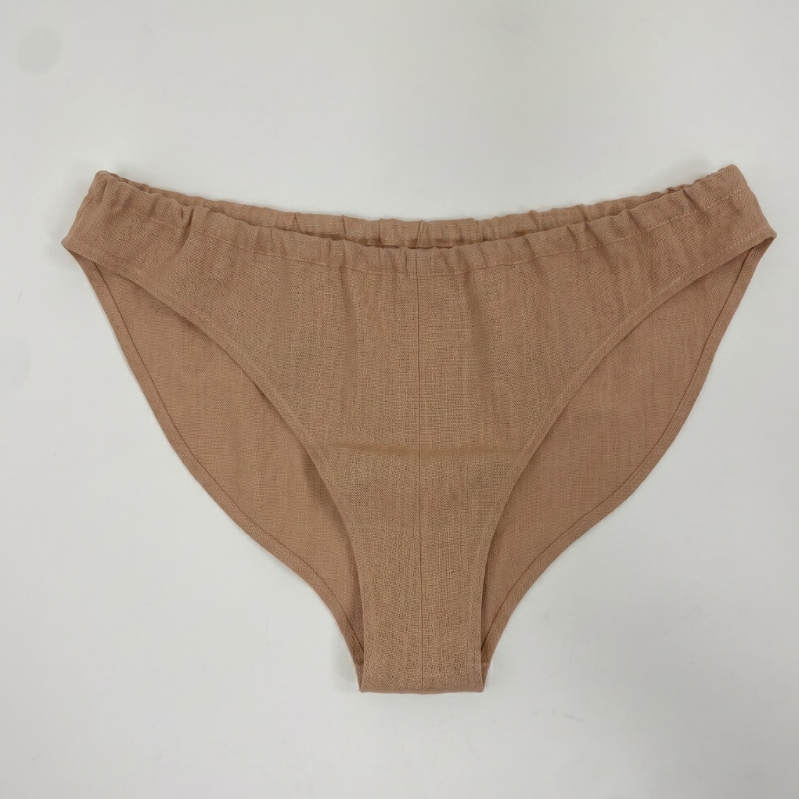 Vesta classic briefs in soft Lithuanian linen by NOMÈI