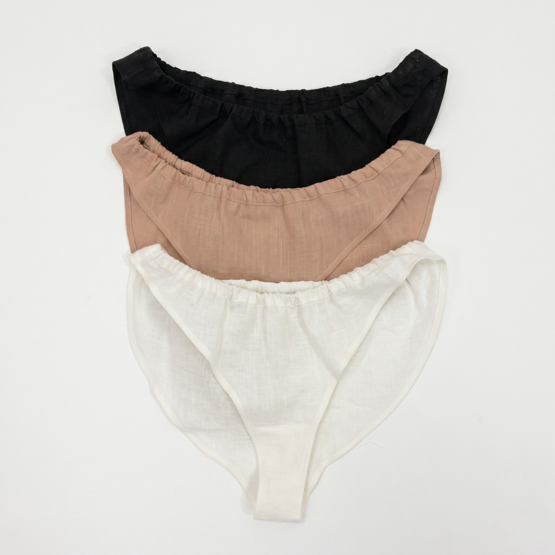 Vesta classic briefs in soft Lithuanian linen by NOMÈI